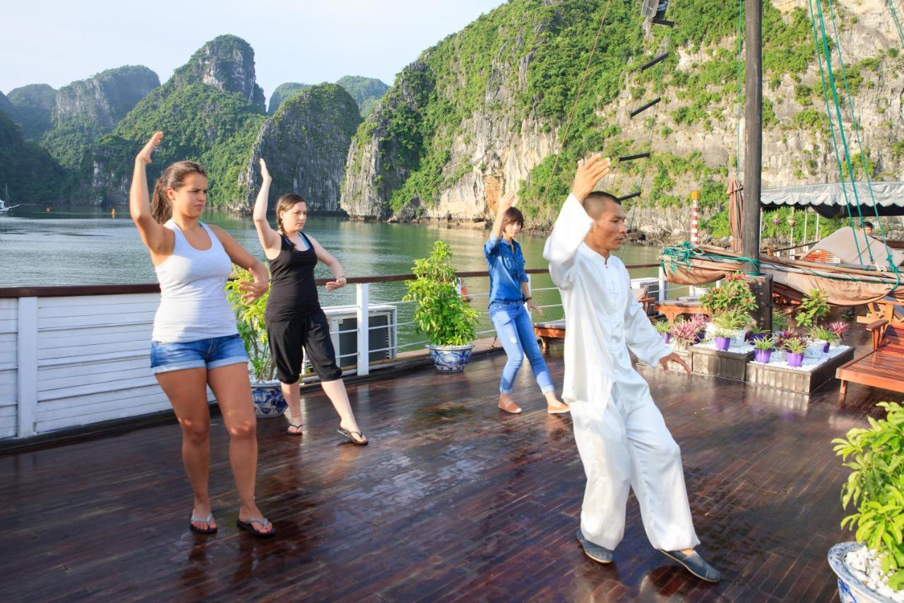 Отель Garden Bay Premium Cruise Халонг Экстерьер фото